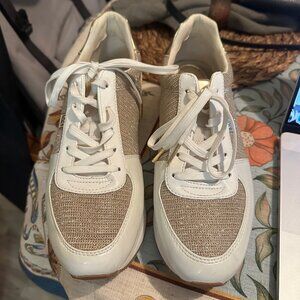 Michael Kors Gold and White Logo Fashion Sneakers SZ 10M